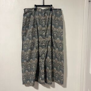 Comfy Chic Vintage Patterned Skirt